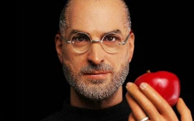 Un Steve Jobs de jucarie infiorator socheaza lumea