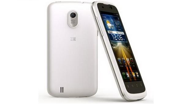 Smartphone-ul chinezesc ZTE Blade III ajunge in Europa. Pret si specificatii tehnice