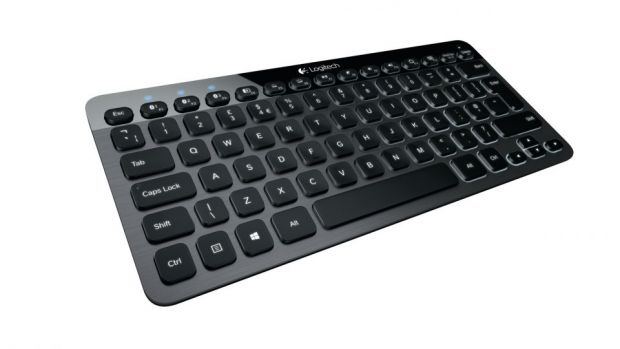 Logitech lanseaza o tastatura pe care o conectezi simultan la calculator, tableta si smartphone