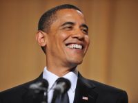 Cei mai puternici oameni ai lumii isi trimit mesaje pe Facebook si Twitter. Ce mesaj istoric a trimis Obama