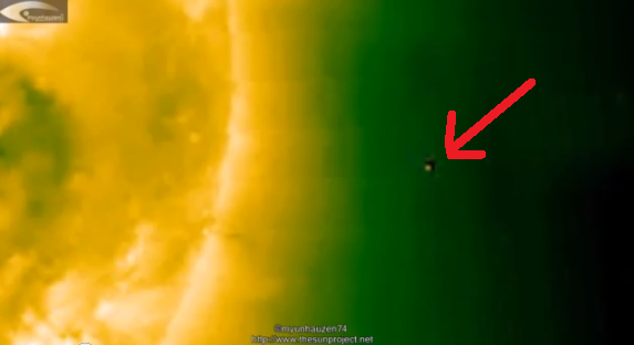 OZN-uri uriase, filmate de NASA langa Soare