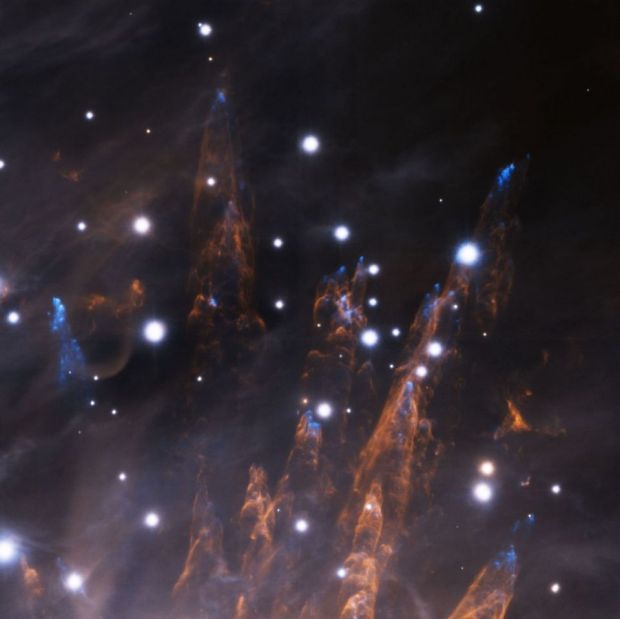 Gloante cosmice fotografiate de astronomi. Se deplaseaza cu viteze supersonice si distrug totul in cale