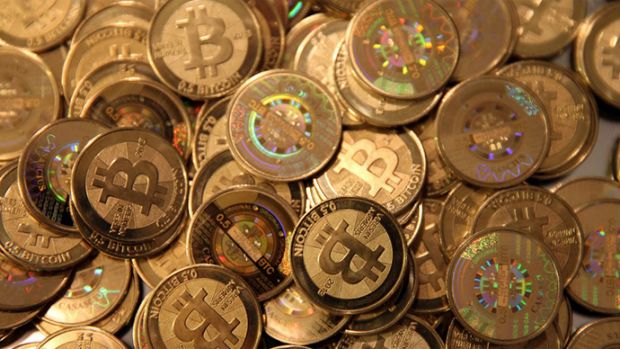 Un tanar din Oradea a lansat prima platforma din Romania de tranzactionare a monedei Bitcoin