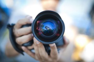 Fotografia incredibila facuta unui leu inainte ca acesta sa atace! Ce s-a intamplat imediat dupa