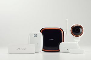 Mio a lansat sistemul Smart Home - MioSMART! Cum iti poti securiza casa cu camere si senzori de miscare