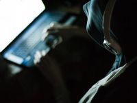 O platforma pentru elevii romani, tinta unui atac cibernetic. Copiii ajungeau pe site-uri pentru adulti
