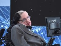 Un nou avertisment din partea lui Stephen Hawking: Omenirea va pierde controlul asupra planetei!