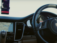 Experiment inedit! O masina autonoma a fost controlata printr-un smartphone cu Inteligenta Artificiala