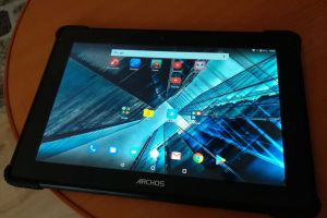 Review Archos Sense 101X. O tableta rezistenta, cu conectivitate 4G