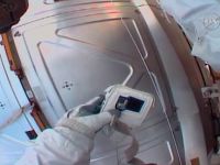 Incident neasteptat pe Statia Spatiala! Ce s-a intamplat cand un astronaut iesit in spatiu a incercat sa filmeze