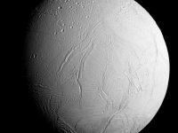 Noi dovezi sugerează existența vieții extraterestre pe unul dintre sateliții planetei Saturn