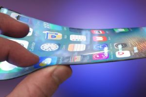 Samsung și Huawei se întrec pentru lansarea primului telefon pliabil. Cine va câștiga?
