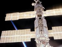 Un meteorit a lovit Stația Spațială Internațională și a găurit un perete. Cum au rezolvat astronauții situația de criză