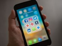 Cum sunt spionați utilizatorii de smartphone de aplicațiile pe care și le-au șters din telefoane
