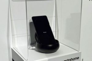 Telefonul revoluționar pe care Samsung l-a adus la CES 2019! Nimeni nu l-a observat