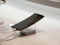 LG pregătește lansări interesante la MWC 2019: un smartphone 5G și unul cu două ecrane