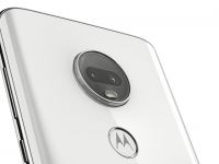 Motorola a prezentat noua serie Moto G7. Unul dintre telefoane are o baterie uriașă
