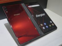 Are cea mai puternică baterie din lume, este pliabil și arată spectaculos. Cum arată smartphone-ul surpriză de la Energizer