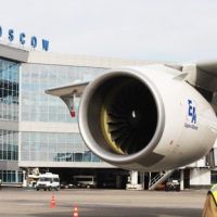 Masuri de securitate: aeroporturile din Rusia interzic transportul lichidelor de orice fel